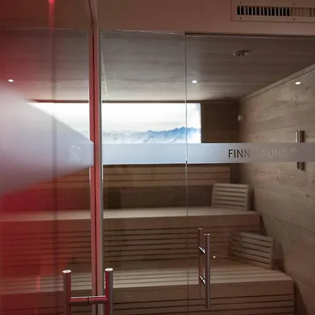 Garni Ehrenreich לינה וארוחת בוקר 3*