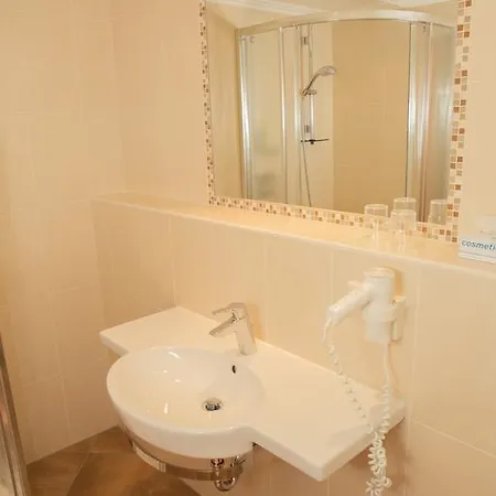 Garni Ehrenreich Bed and Breakfast Ζόλντεν