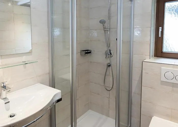 Garni Ehrenreich Bed & Breakfast 3*